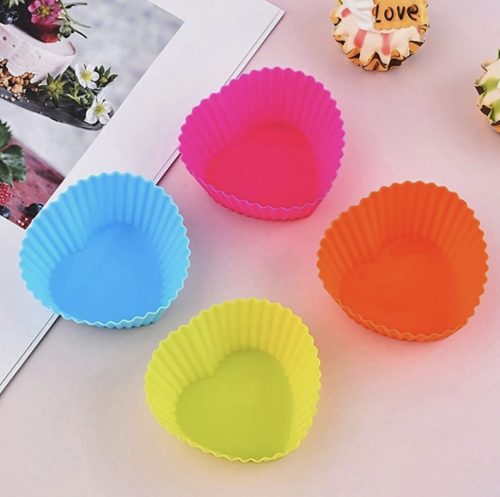 12 db Szív alakú szilikon muffin forma, cupcake forma